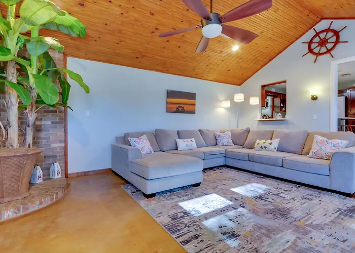 Holiday home Serene Vacation W/ Gas Grill Pensacola