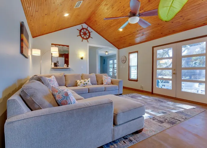 Holiday home Serene Vacation W/ Gas Grill Pensacola